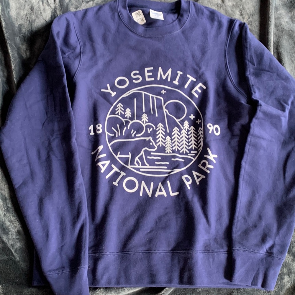 Yosemite Sweatshirt, small, never worn